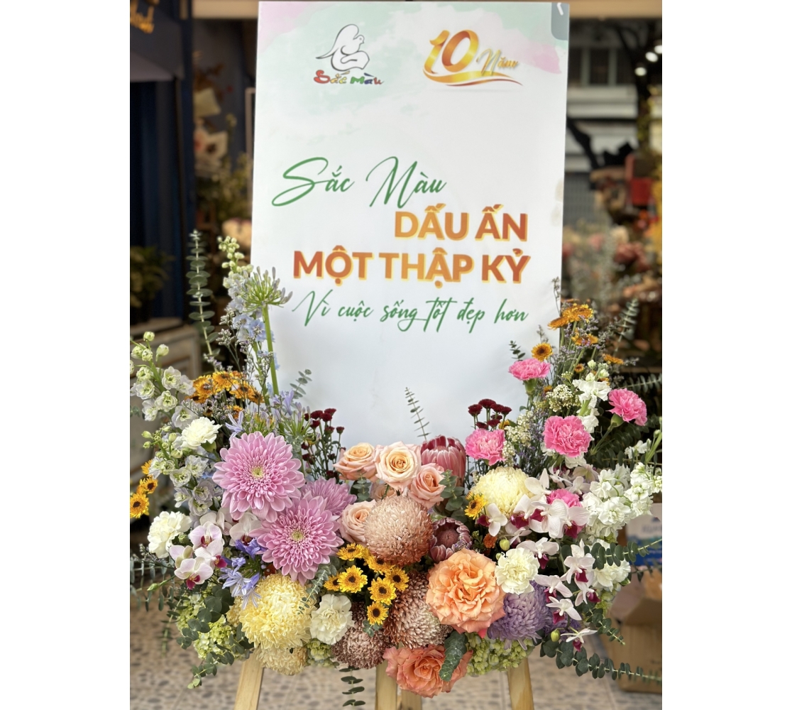 KỆ CHÚC MỪNG 10