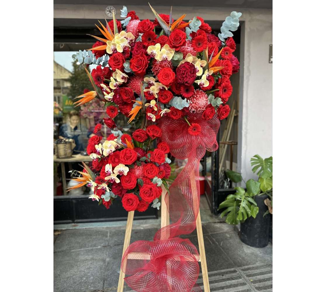 KỆ CHÚC MỪNG 12