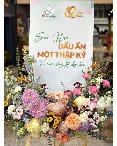 KỆ CHÚC MỪNG 10